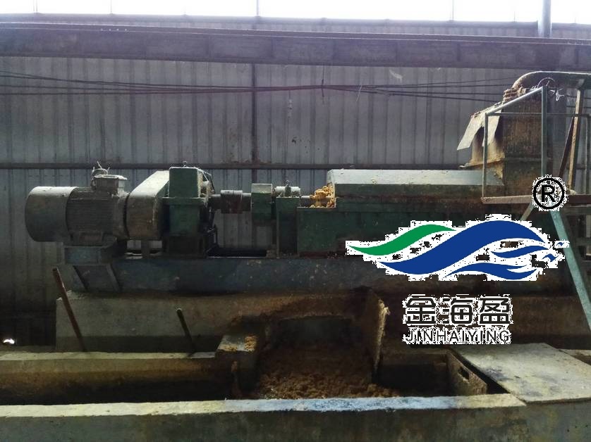 60179f2d647b2.jpg 雙螺旋壓榨脫水機.jpg